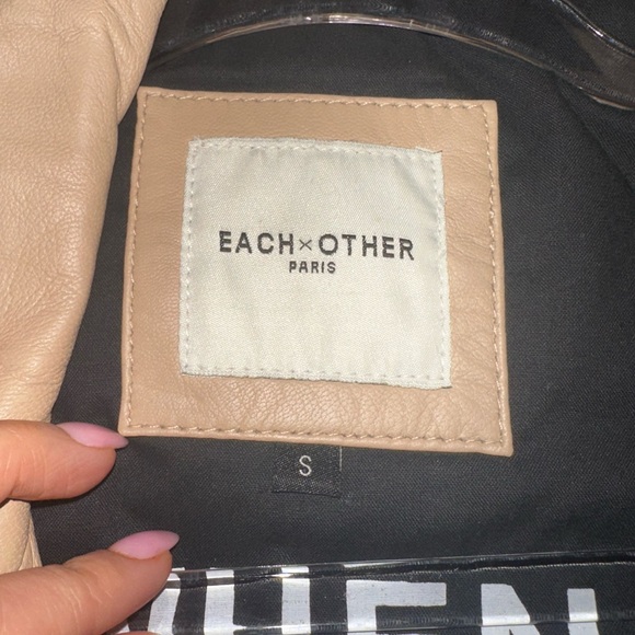 Each other real leather  Jacket - Picture 9 of 10